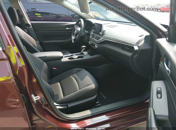 1N4BL4DVXSN324341 2025 NISSAN ALTIMA Burgundy Widok wnętrza z przodu