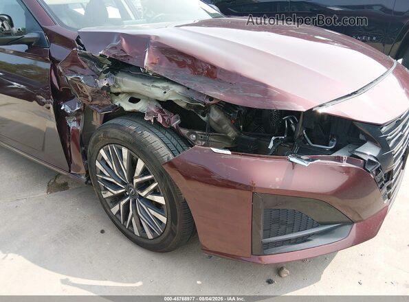 1N4BL4DVXSN324341 2025 NISSAN ALTIMA Burgundy Widok z przodu