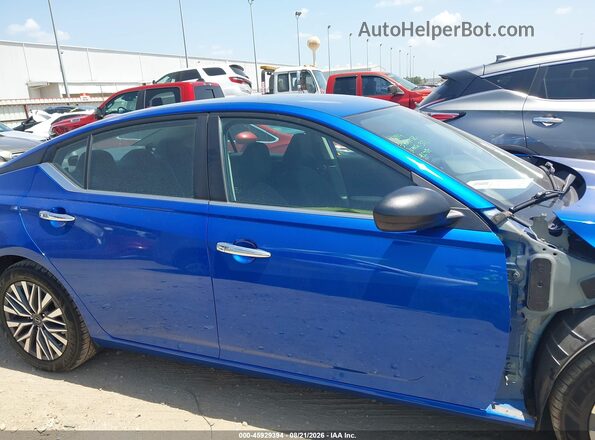 1N4BL4DVXSN366346 2025 NISSAN ALTIMA Blue სალონის 360-გრადუსიანი ხედი