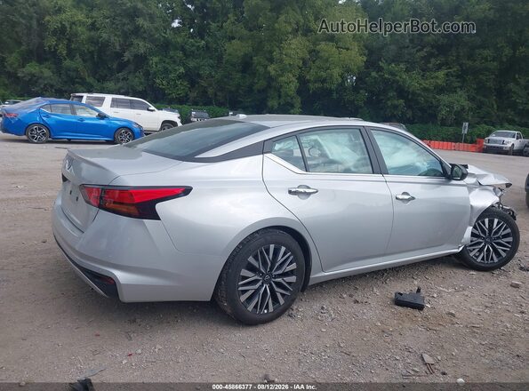 1N4BL4DVXSN371885 2025 NISSAN ALTIMA Silver Вид задньої частини салону