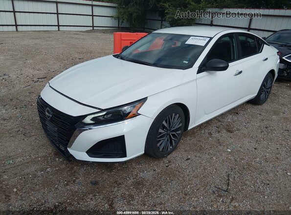 1N4BL4DVXSN378559 2025 NISSAN ALTIMA White წინა მარცხენა ხედი სამი მეოთხედიდან