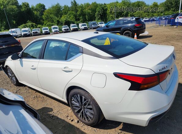 1N4BL4DVXTN313633 2026 NISSAN ALTIMA White Trasero izquierdo