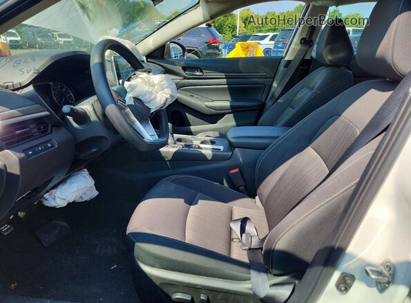 1N4BL4DVXTN313633 2026 NISSAN ALTIMA White Vista interior delantera