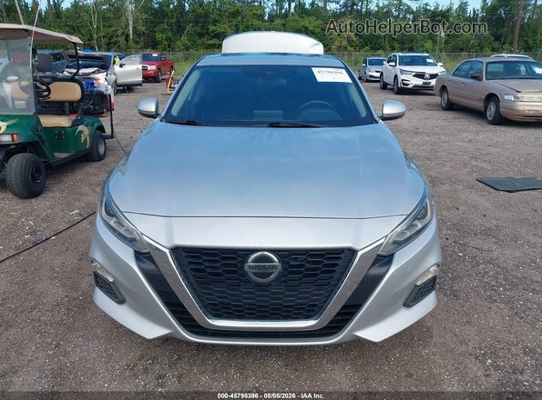 1N4BL4DW1NN386837 2022 NISSAN ALTIMA Серебряный Вид щитка приборов