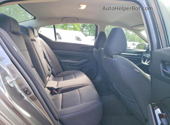 1N4BL4DW2PN390768 2023 NISSAN ALTIMA Gray Rear seats view