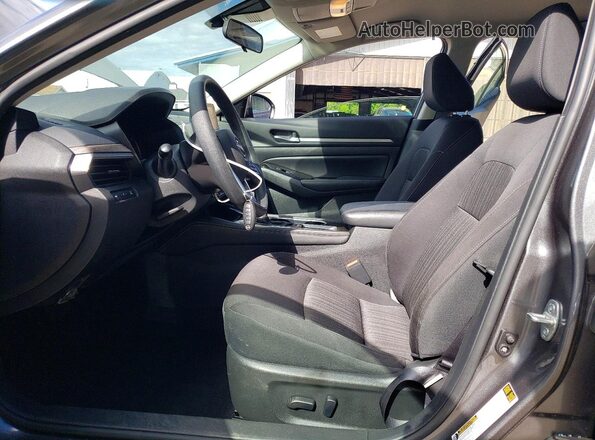 1N4BL4DW2PN390768 2023 NISSAN ALTIMA Gray Front interior view