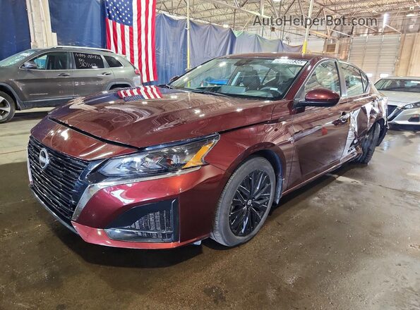 1N4BL4DW3SN377939 2025 NISSAN ALTIMA Burgundy Trasero izquierdo