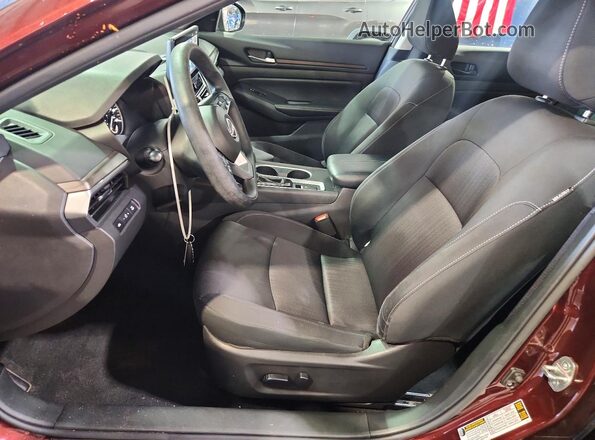 1N4BL4DW3SN377939 2025 NISSAN ALTIMA Burgundy Vista del salpicadero
