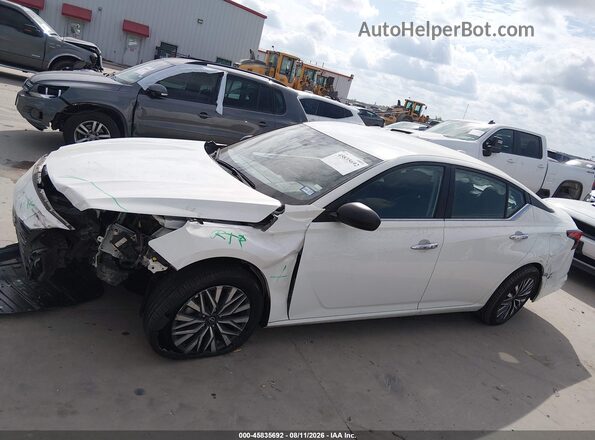 1N4BL4DW3SN392280 2025 NISSAN ALTIMA White 360 interior view