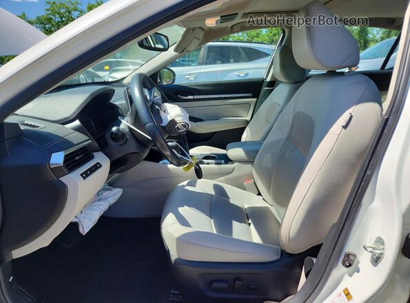 1N4BL4DW4KC193511 2019 NISSAN ALTIMA Белый Вид салона спереди