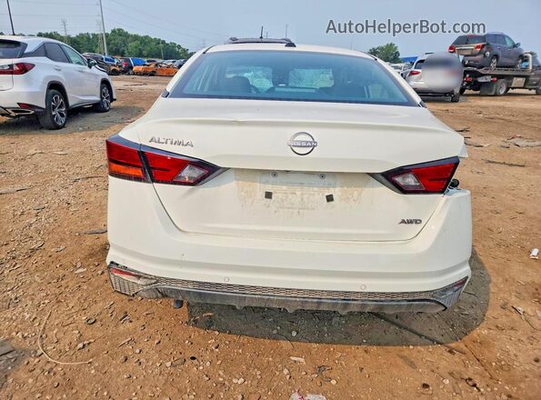 1N4BL4DW4TN319968 2026 NISSAN ALTIMA White Հետևի տեսք