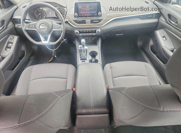 1N4BL4DW7TN333749 2026 NISSAN ALTIMA Черный Вид панели приборов