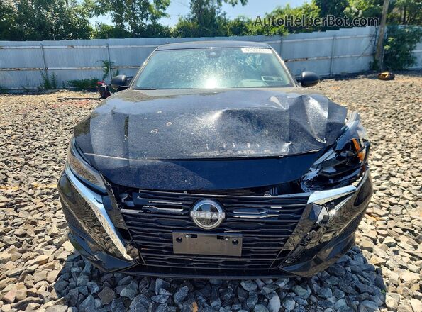 1N4BL4DWXRN348366 2024 NISSAN ALTIMA Black Widok z przodu