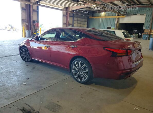 1N4BL4EV0PN413583 2023 NISSAN ALTIMA Burgundy Trasero izquierdo