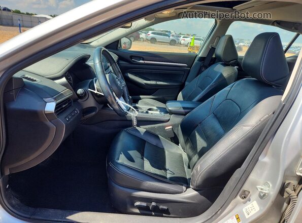 1N4BL4EV2KC190225 2019 NISSAN ALTIMA Silver Widok wnętrza z przodu