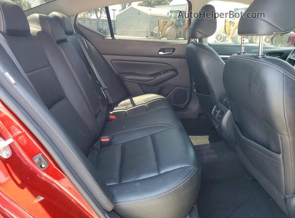 1N4BL4EV3LC171054 2020 NISSAN ALTIMA Red Widok tylnych siedzeń
