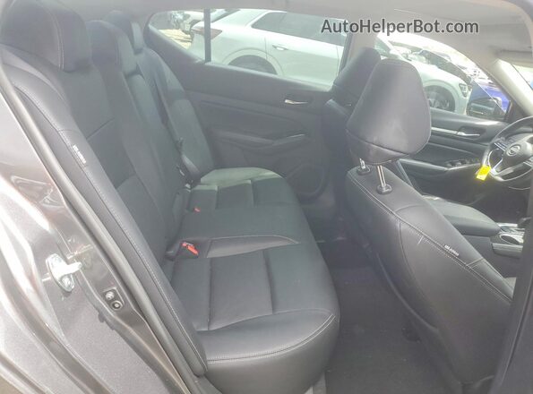 1N4BL4EV3RN304005 2024 NISSAN ALTIMA Gray Rear seats view
