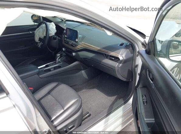 1N4BL4EV4KC162054 2019 NISSAN ALTIMA Серебряный Вид салона спереди