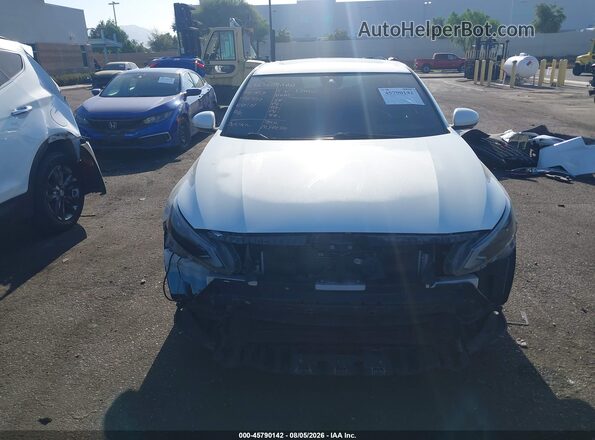 1N4BL4EW5PN322849 2023 NISSAN ALTIMA Белый Вид задней части салона