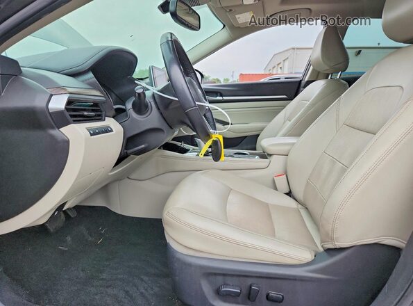 1N4BL4EW8LC129245 2020 NISSAN ALTIMA Черный Вид салона спереди