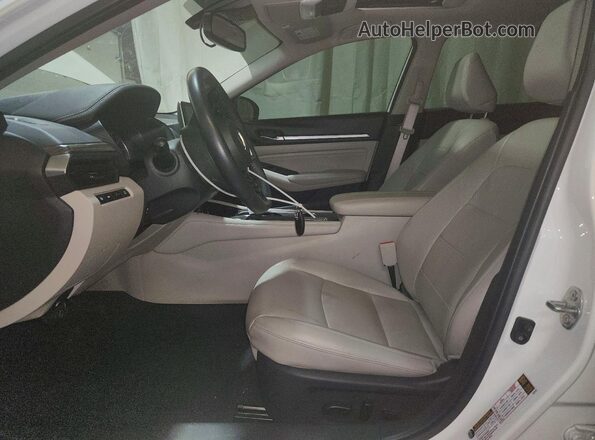 1N4BL4EW8LC221830 2020 NISSAN ALTIMA Белый Вид салона спереди