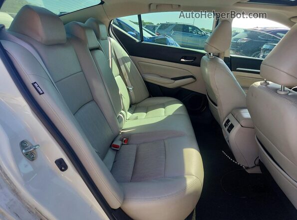 1N4BL4FVXLC187606 2020 NISSAN ALTIMA White უკანა სავარძლების ხედი