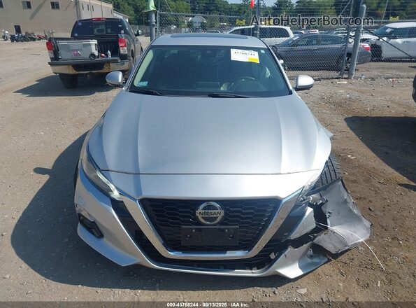 1N4BL4FW7KC151007 2019 NISSAN ALTIMA Silver Rear interior view