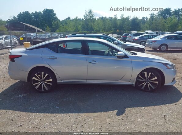 1N4BL4FW7KC151007 2019 NISSAN ALTIMA Silver 360 interior view