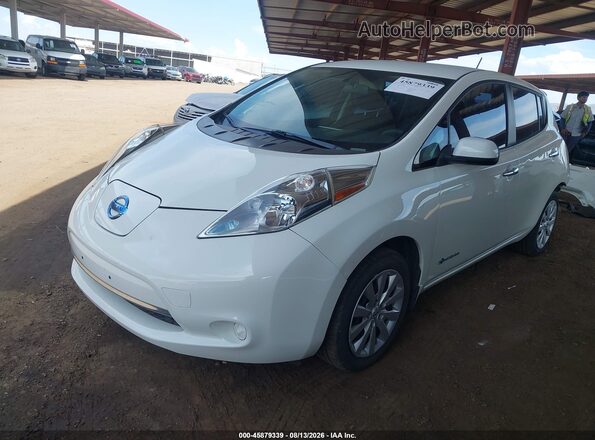 1N4BZ0CP7HC300450 2017 NISSAN LEAF White Front left