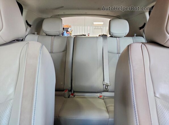 1N4BZ1CP2KC316262 2019 NISSAN LEAF White Հետևի նստատեղերի տեսք