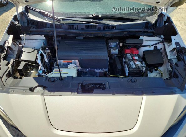 1N4BZ1CP7KC319934 2019 NISSAN LEAF Белый Вид задней части салона