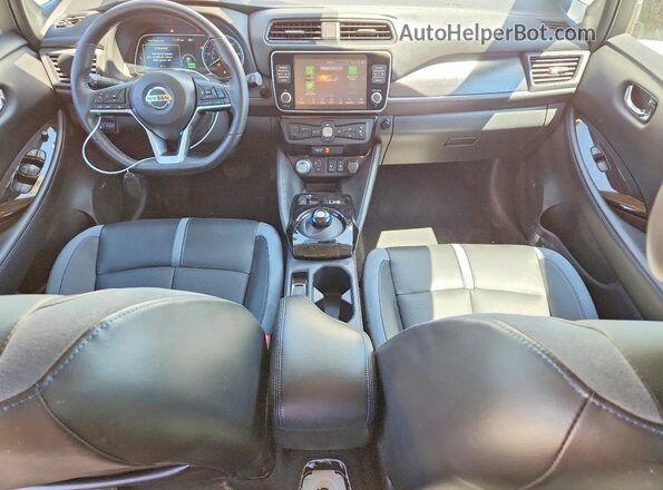 1N4BZ1CP7KC319934 2019 NISSAN LEAF Белый Вид панели приборов