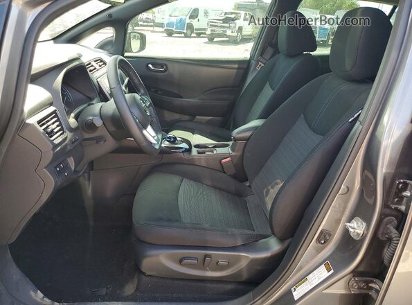 1N4BZ1CP8KC319893 2019 NISSAN LEAF Gray Vista interior delantera