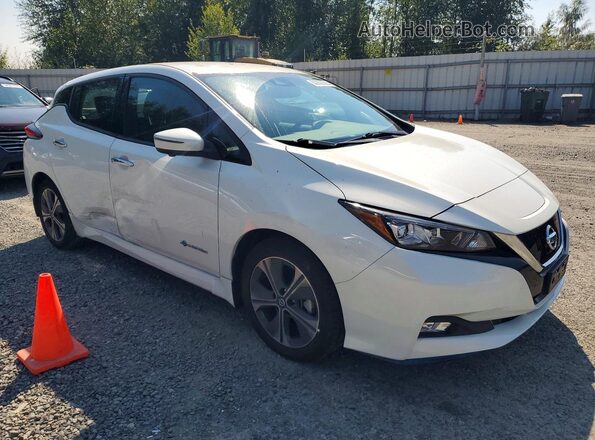 1N4BZ1CP9KC310815 2019 NISSAN LEAF Белый Передняя правая четверть