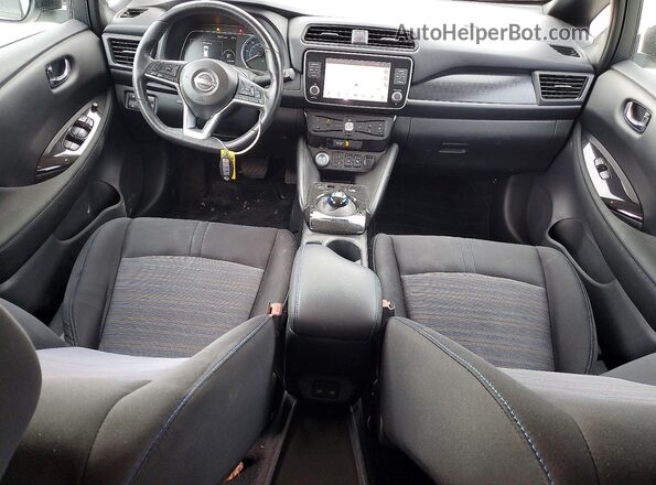 1N4CZ1CV0PC553469 2023 NISSAN LEAF White Widok deski rozdzielczej