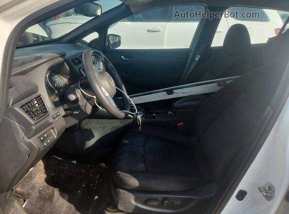 1N4CZ1CV1PC562892 2023 NISSAN LEAF Белый Вид салона спереди