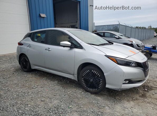 1N4CZ1CV3PC558651 2023 NISSAN LEAF Silver Առջևի աջ