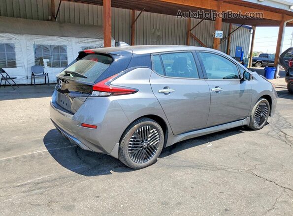 1N4CZ1CV4SC560045 2025 NISSAN LEAF Gray Trasero derecho