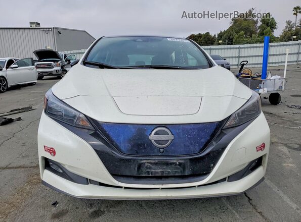 1N4CZ1CV8RC553092 2024 NISSAN LEAF White Front view