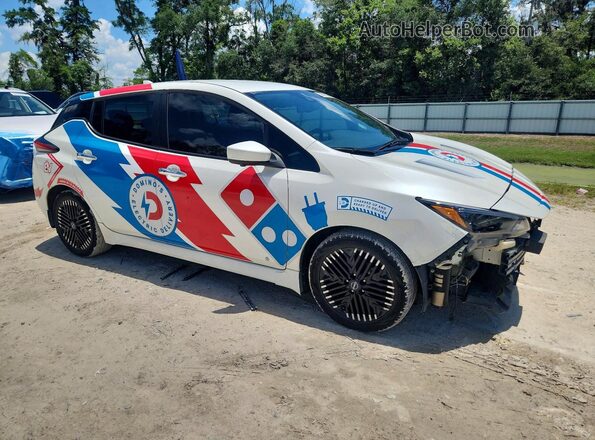 1N4CZ1CV8RC553108 2024 NISSAN LEAF Белый Передняя правая четверть