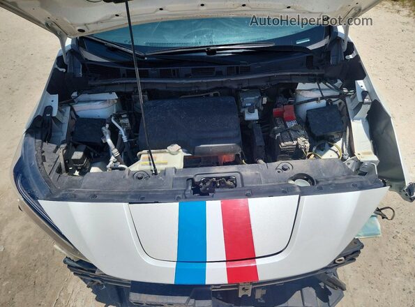 1N4CZ1CV8RC553108 2024 NISSAN LEAF Белый Вид подкапотного пространства