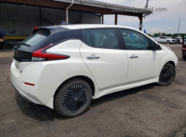 1N4CZ1CV8SC560663 2025 NISSAN LEAF White Հետևի աջ