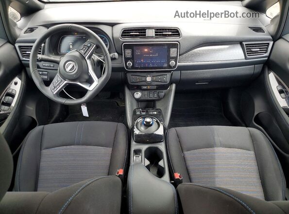 1N4CZ1CV8SC560663 2025 NISSAN LEAF White Առջևի վահանակի տեսք