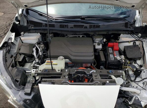 1N4CZ1CV8SC560663 2025 NISSAN LEAF White Սալոնի հետևի տեսք