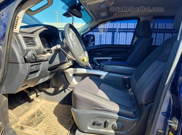 1N6AA1ED2MN505482 2021 NISSAN TITAN Синий Вид салона спереди