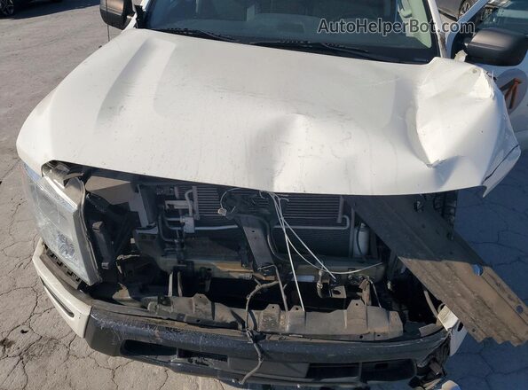 1N6AA1EEXMN528582 2021 NISSAN TITAN White Rear interior view