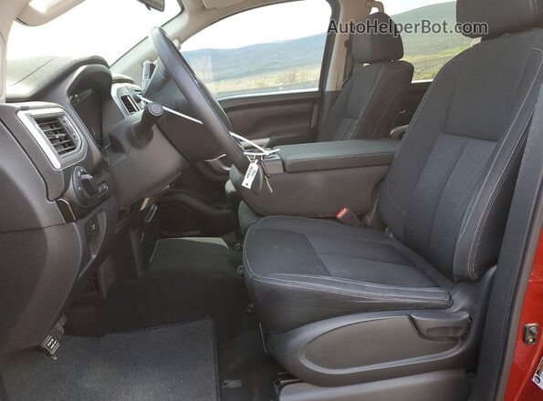 1N6AA1EJ0KN516239 2019 NISSAN TITAN Red Vista interior delantera