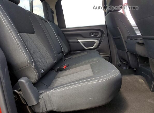 1N6AA1EJ0KN516239 2019 NISSAN TITAN Red Vista de los asientos traseros