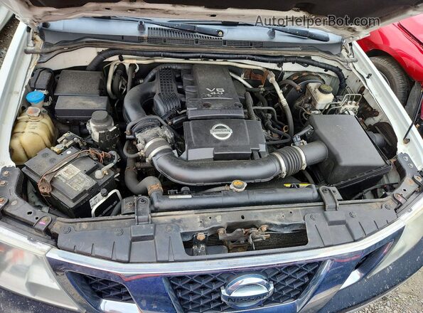 1N6AD0CW7KN710881 2019 NISSAN FRONTIER Белый Вид задней части салона