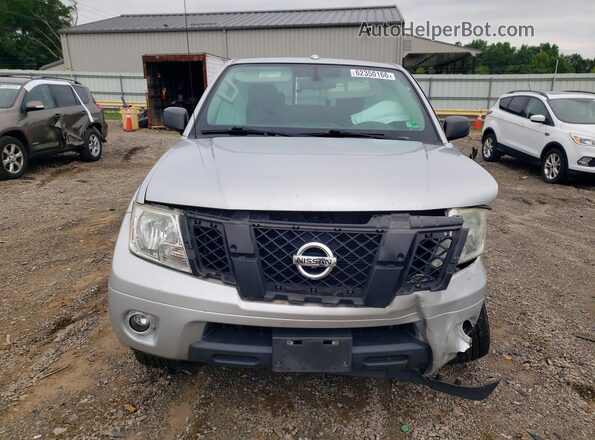 1N6AD0CW8JN720995 2018 NISSAN FRONTIER Silver Вид спереду